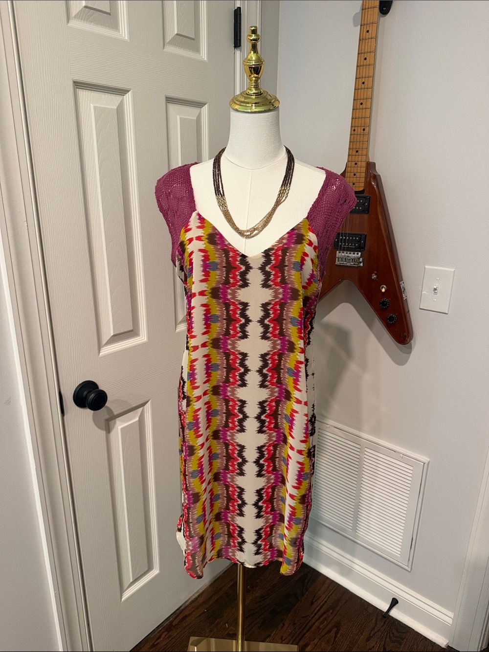 GG Collection Multicolor Zigzag Mini Dress with Plum Crochet Sleeves NWOT